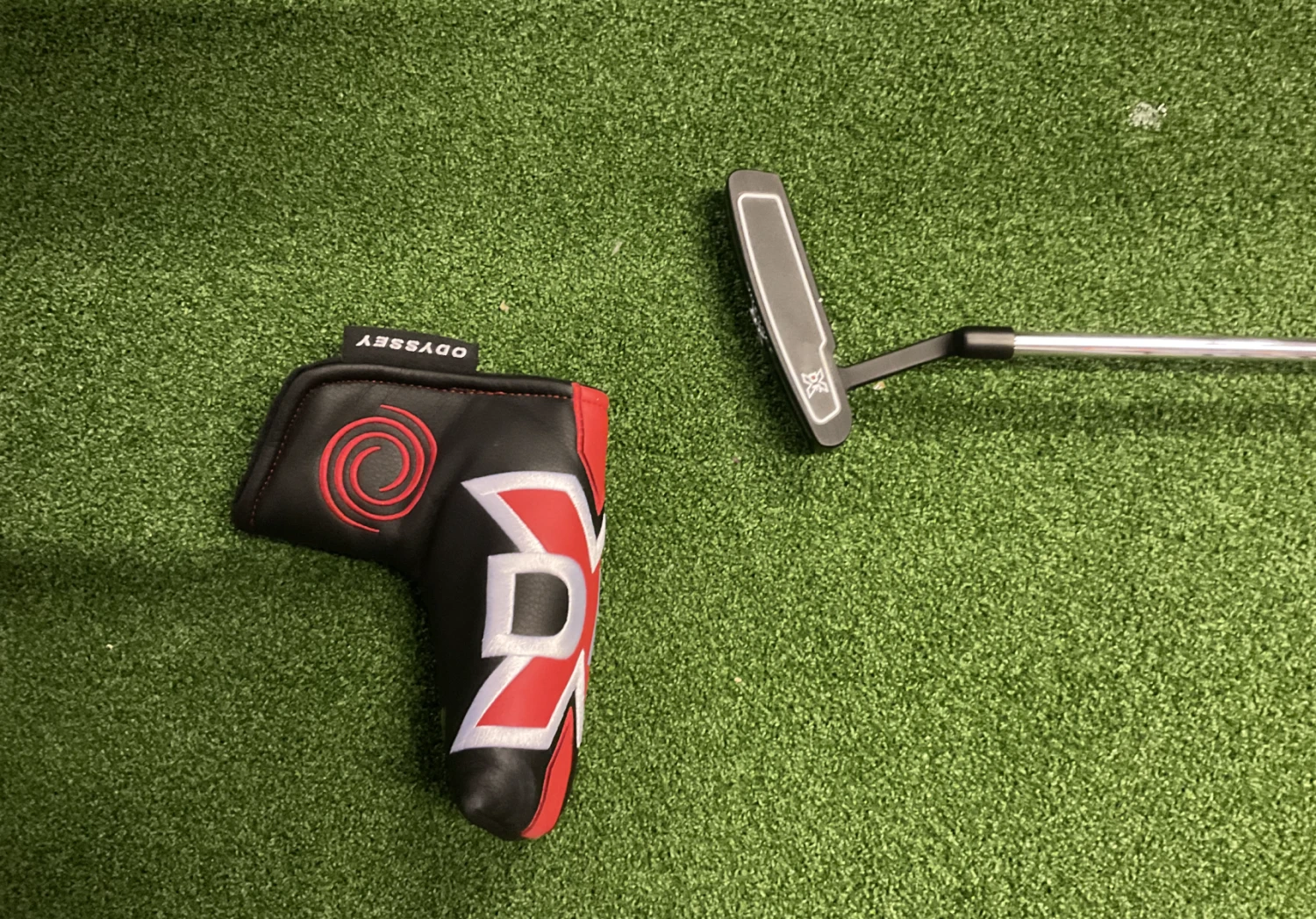 Odyssey DFX 1 Putter - 34'' 8 Odyssey DFX 1 Putter - 34'' - Image 6